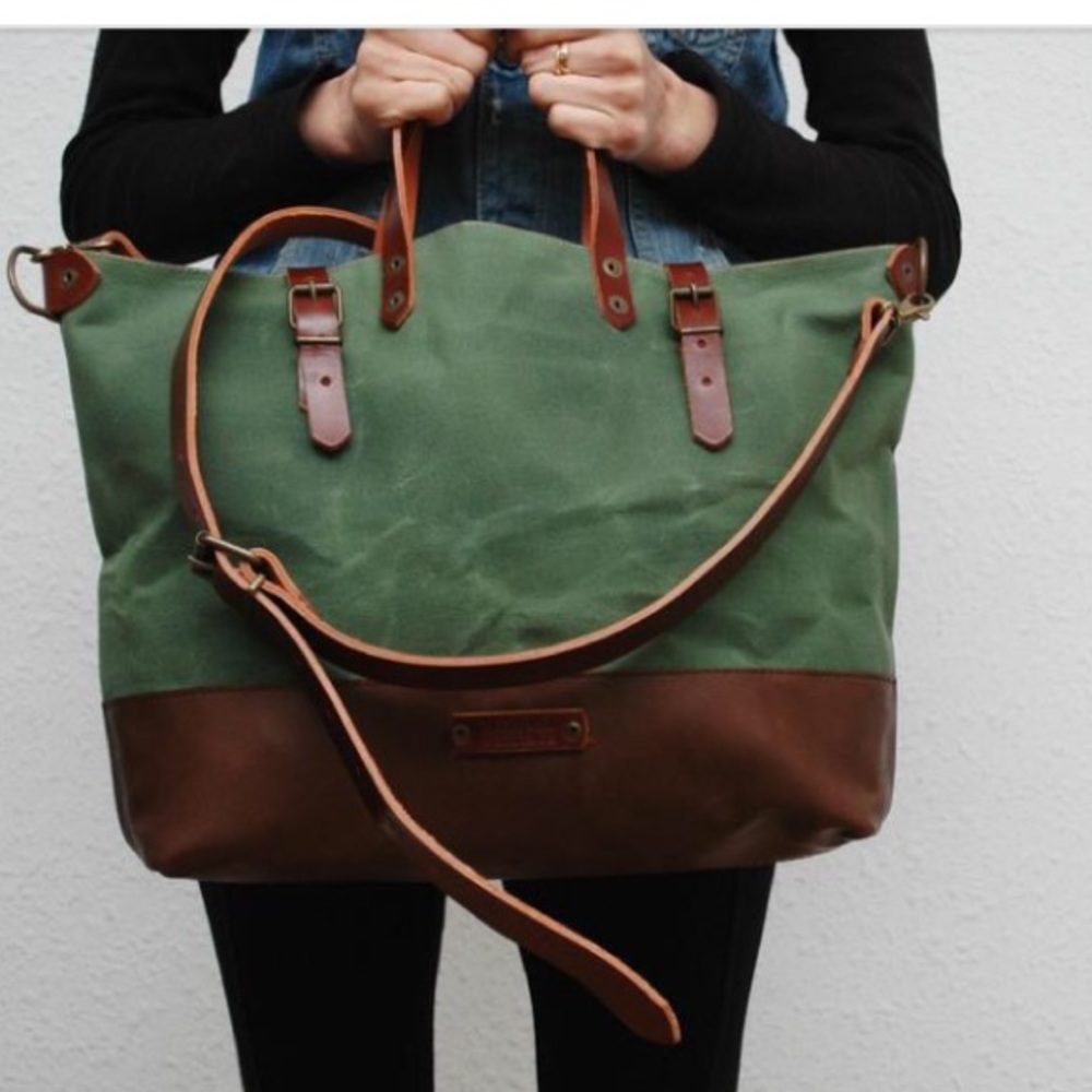 Natural Heritage Messenger/Tote Bag